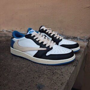 Travis Scott x Fragment Design x Jordan Air Jordan 1 Low OG SP Lightning us10